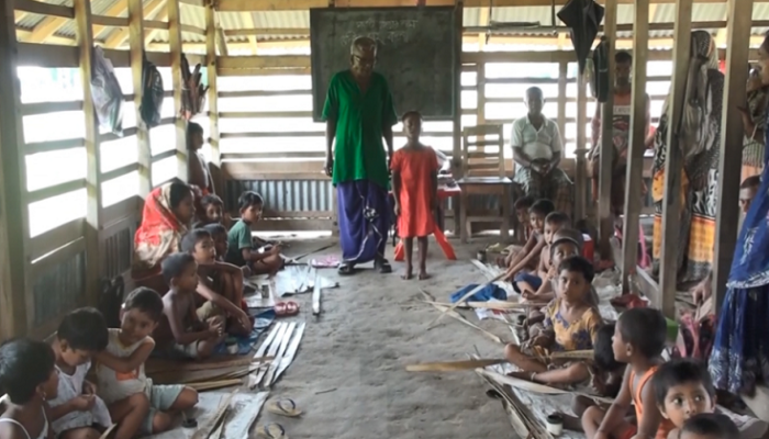 আধুনিক যুগে তালপাতায় শিশুদের হাতেখড়ি